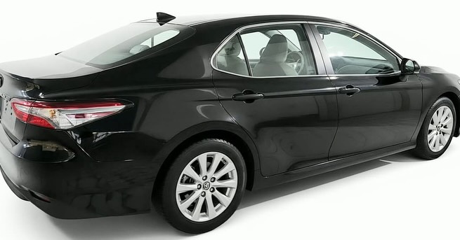 Car Image 2019 TOYOTA CAMRY SE