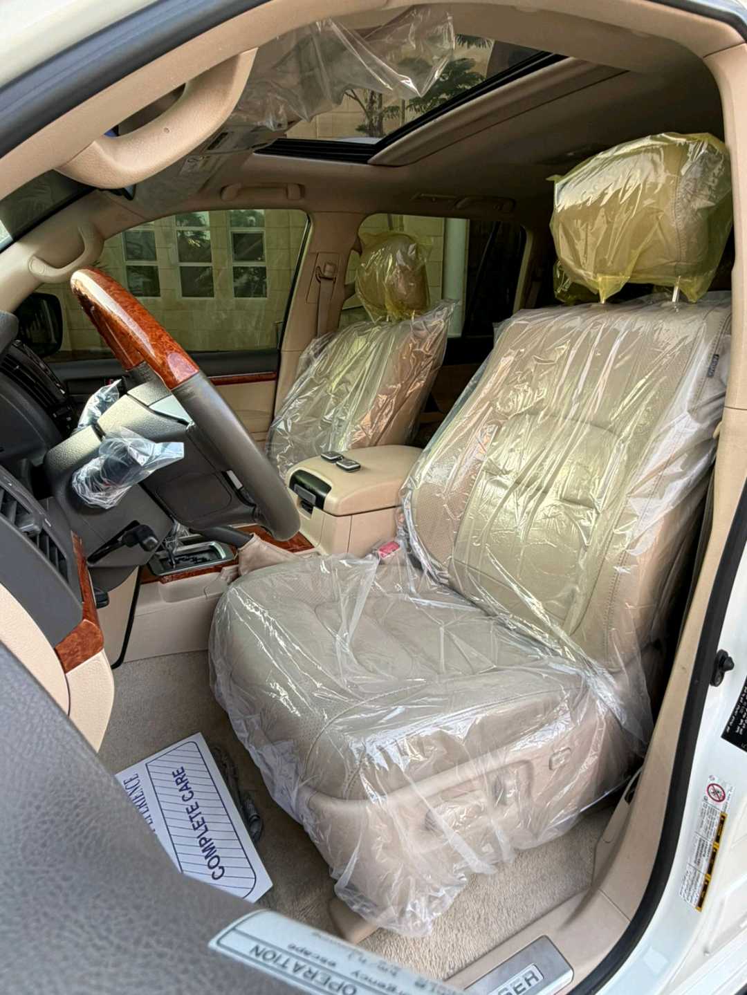 Car Image 2013 TOYOTA LAND CRUISER GX.R