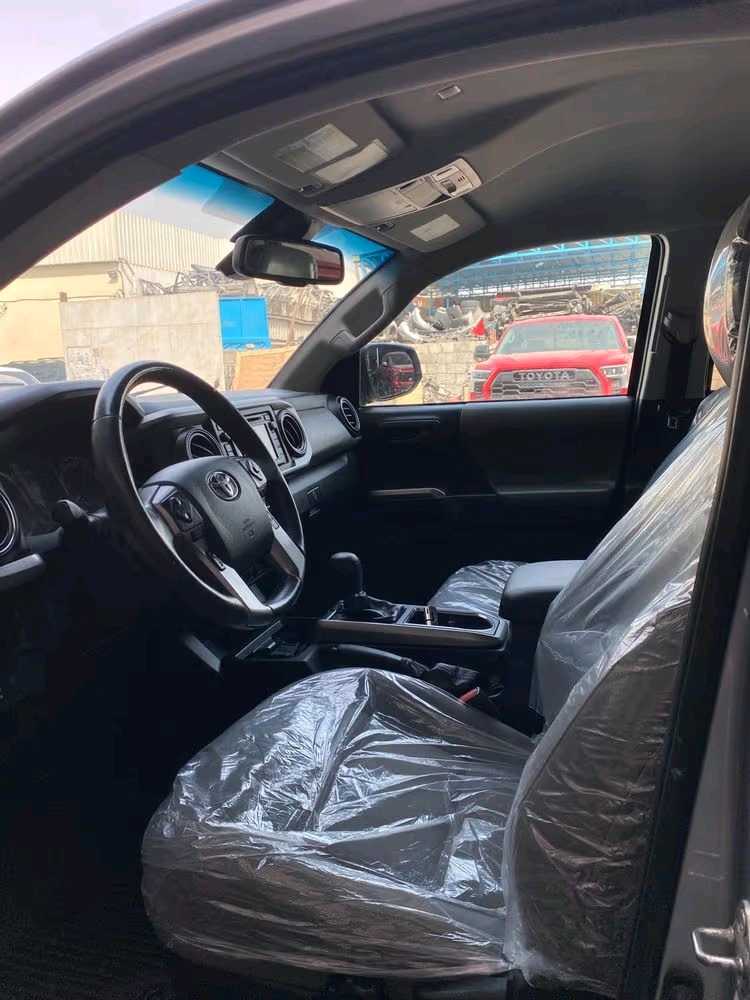 Car Image 2019 TOYOTA TACOMA TRD Sport