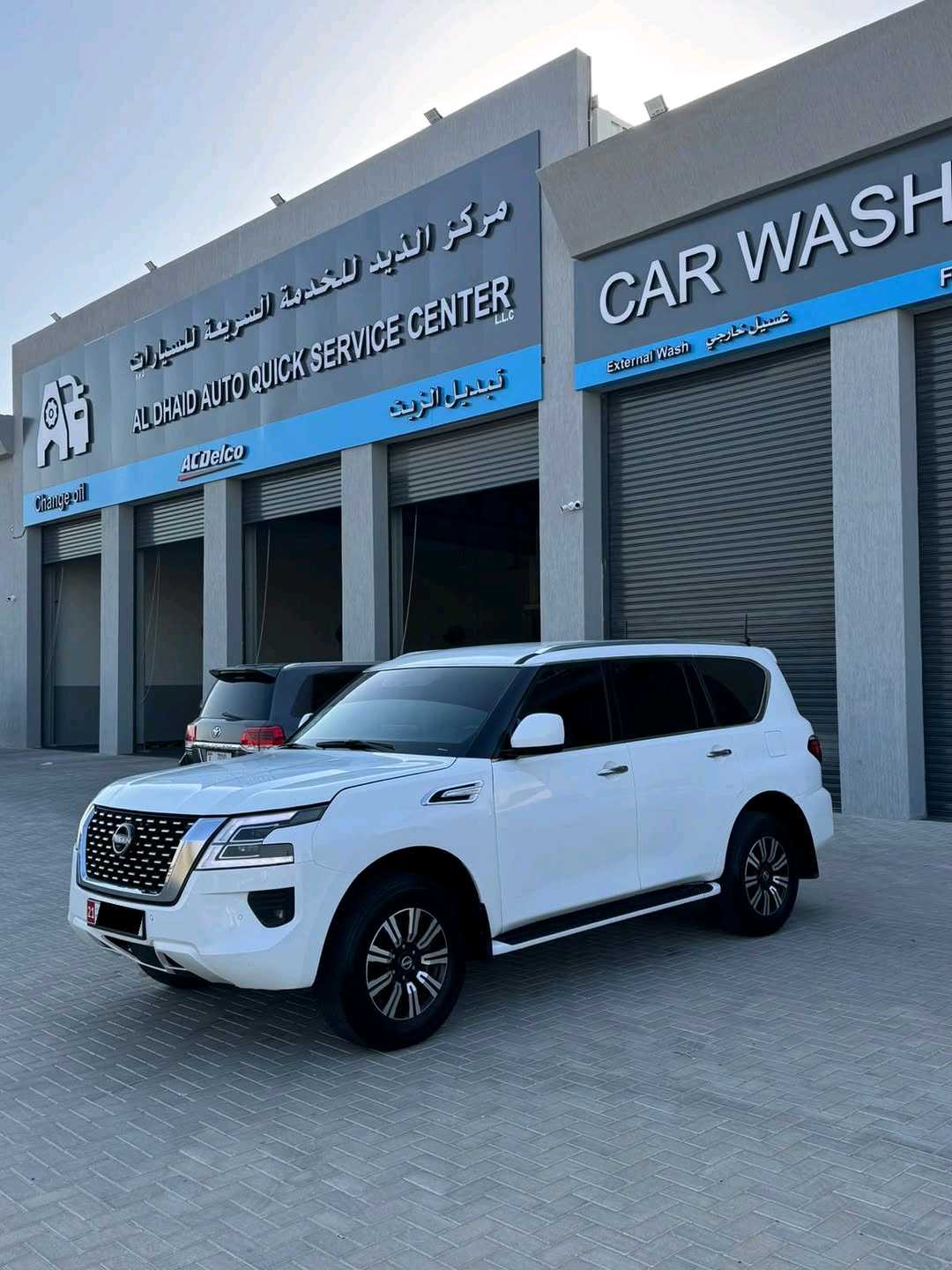 Car Image 2014 NISSAN PATROL XE