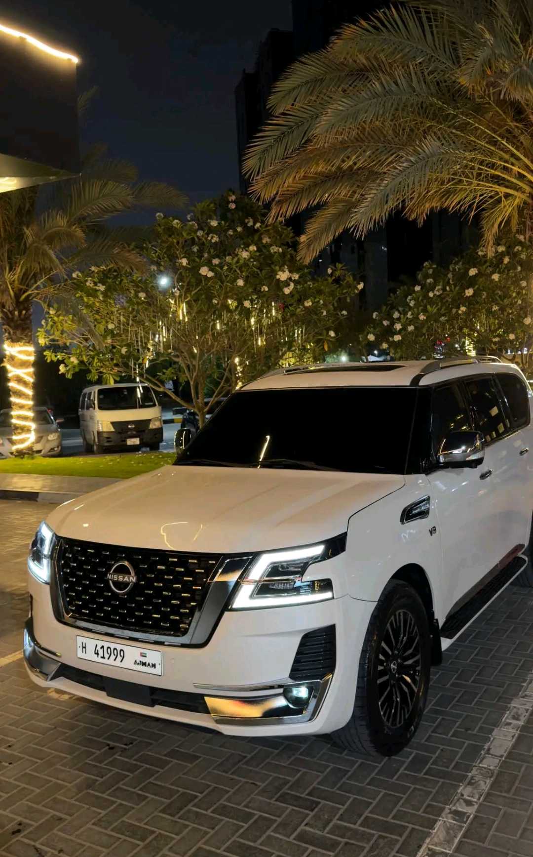 Car Image 2024 NISSAN PATROL LE