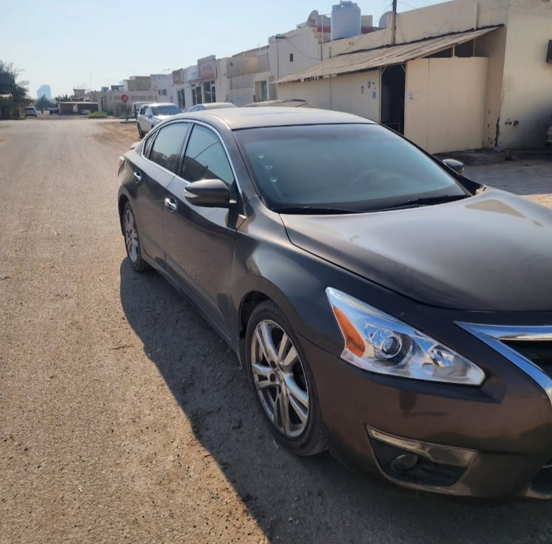 Car Image 2013 NISSAN ALTIMA SL