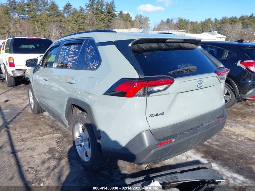 Car Image 2019 TOYOTA RAV4