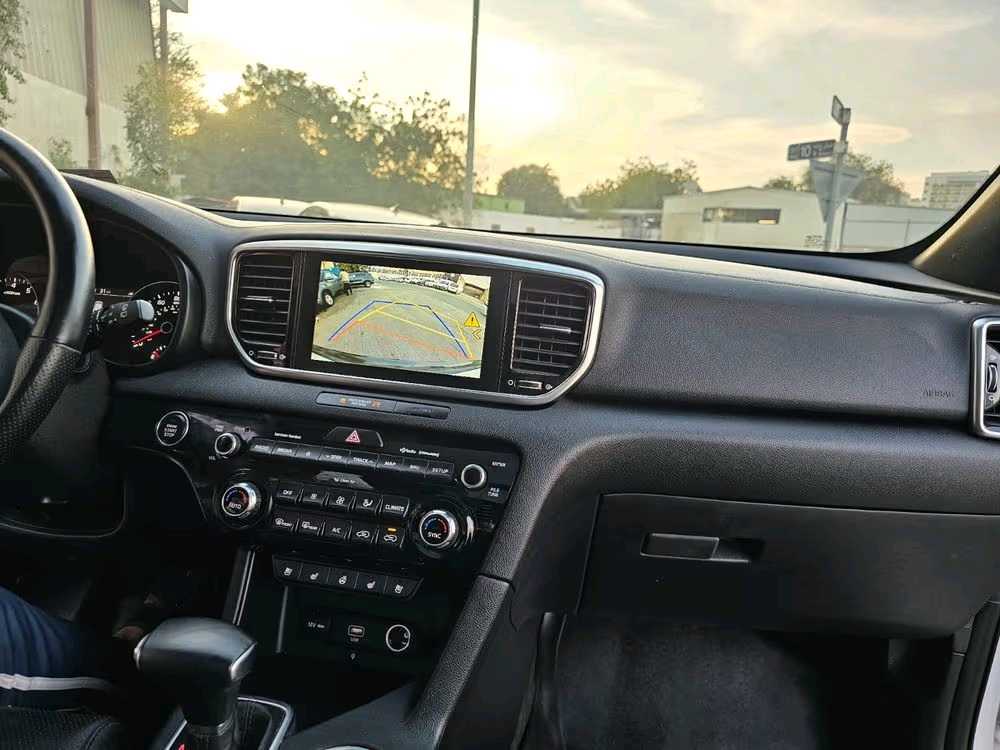 Car Image 2020 KIA SPORTAGE 