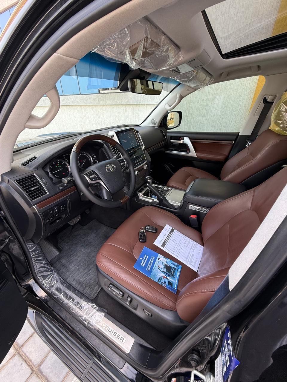 Car Image 2019 TOYOTA LAND CRUISER VX.R
