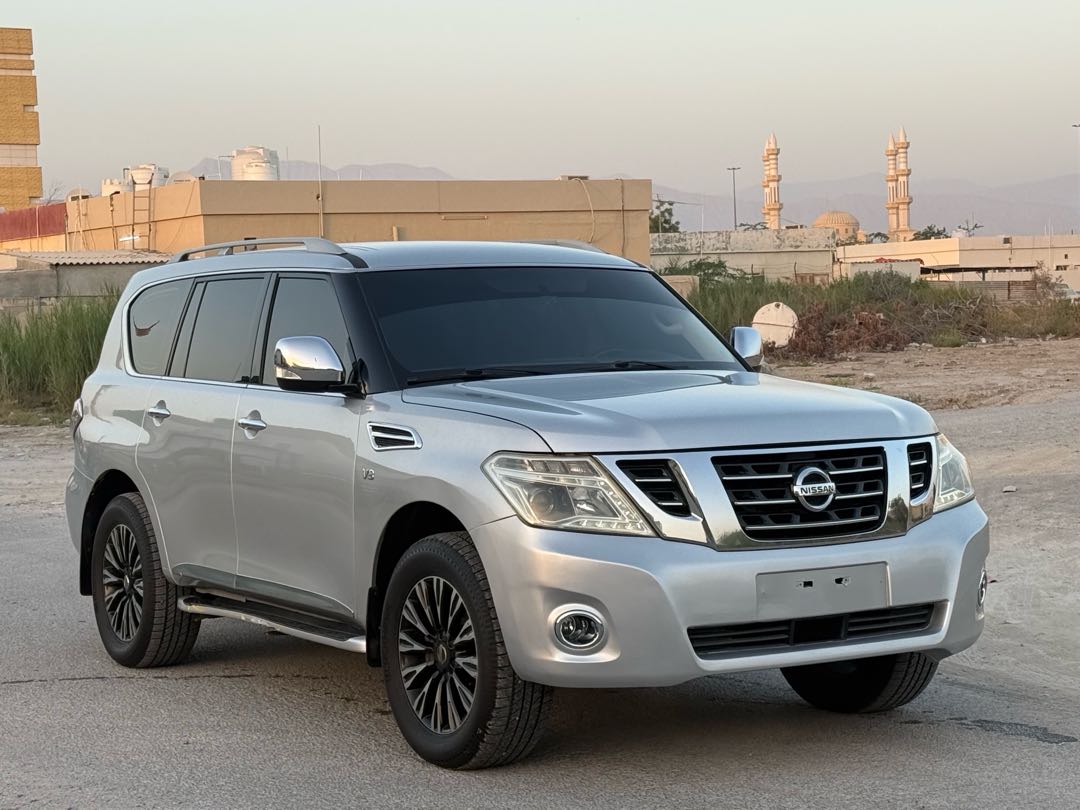 Car Image 2016 NISSAN PATROL SE