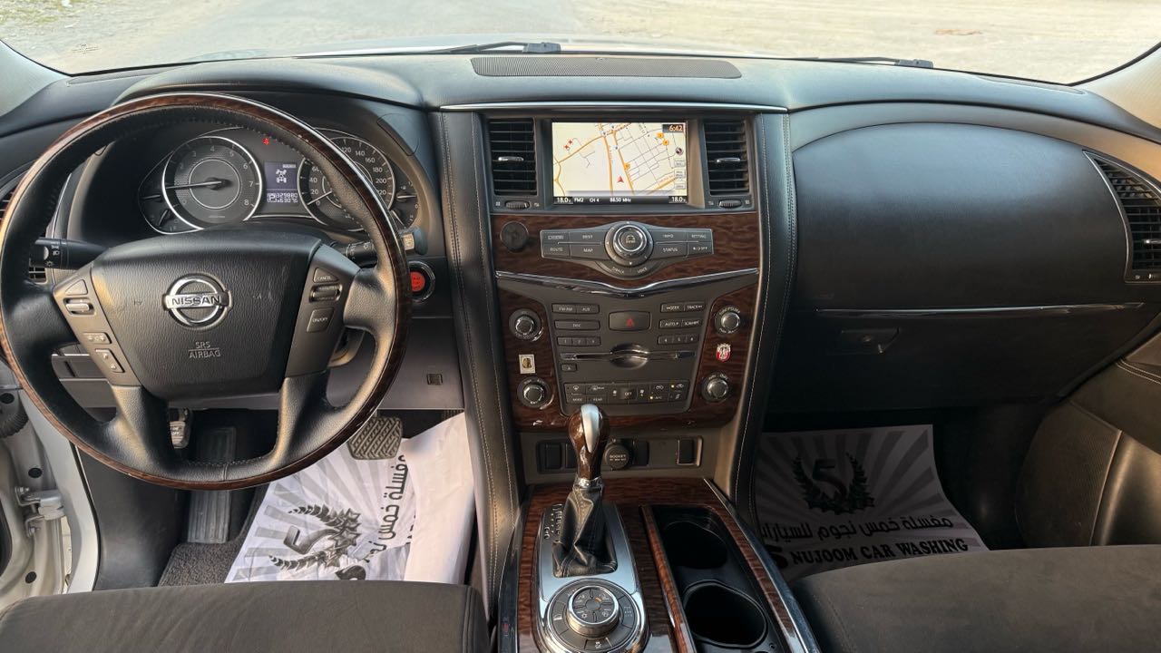 Car Image 2016 NISSAN PATROL SE