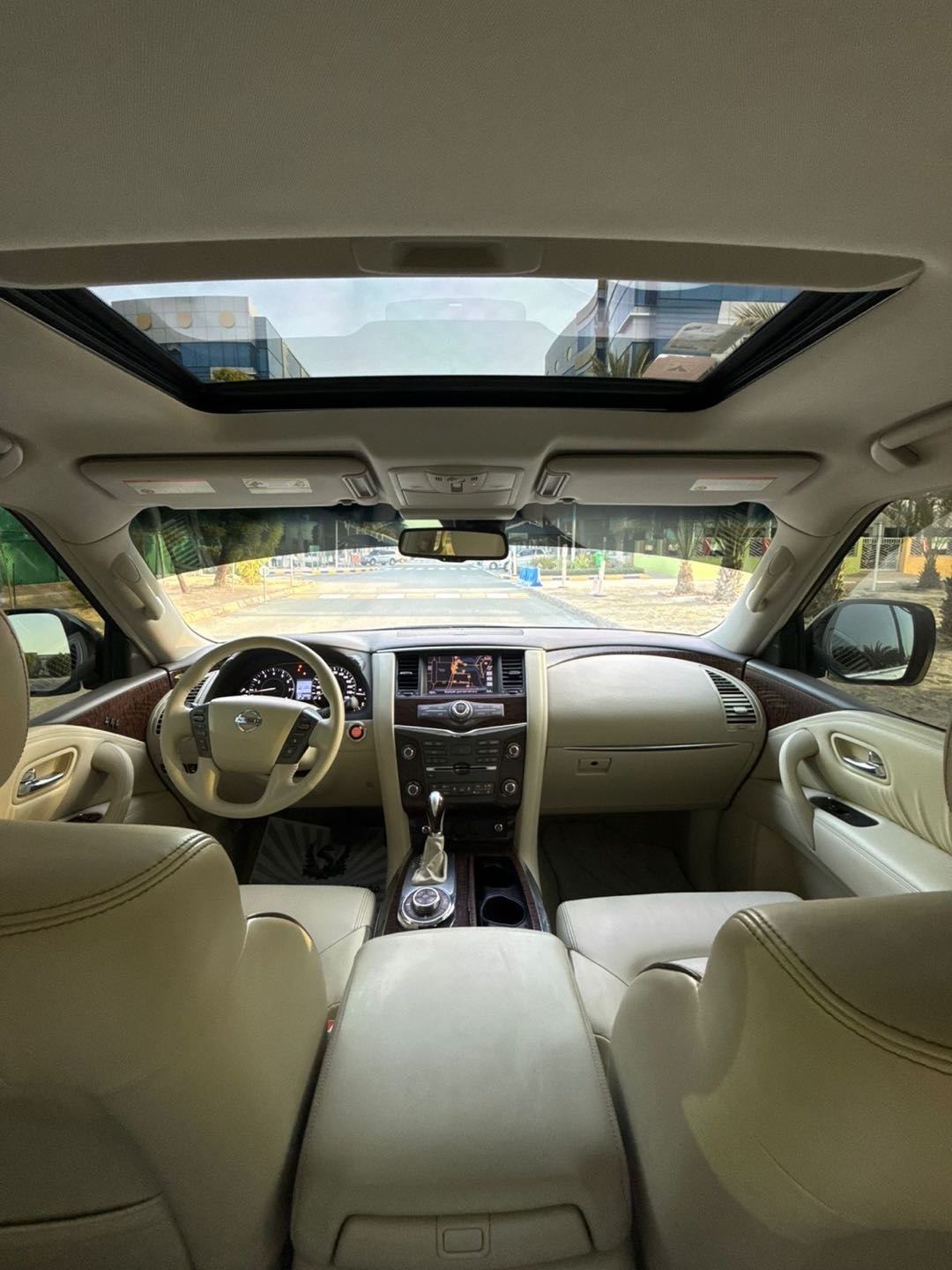 Car Image 2012 NISSAN PATROL LE