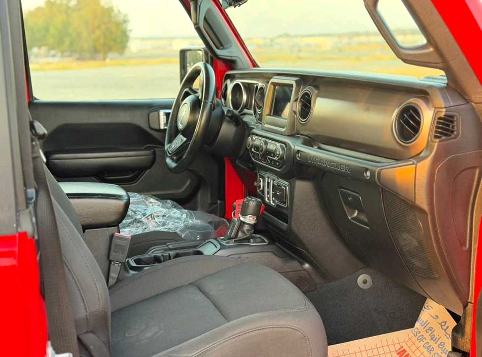 Car Image 2018 JEEP WRANGLER Sport