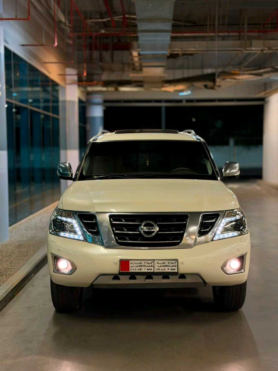 Car Image 2014 NISSAN PATROL LE
