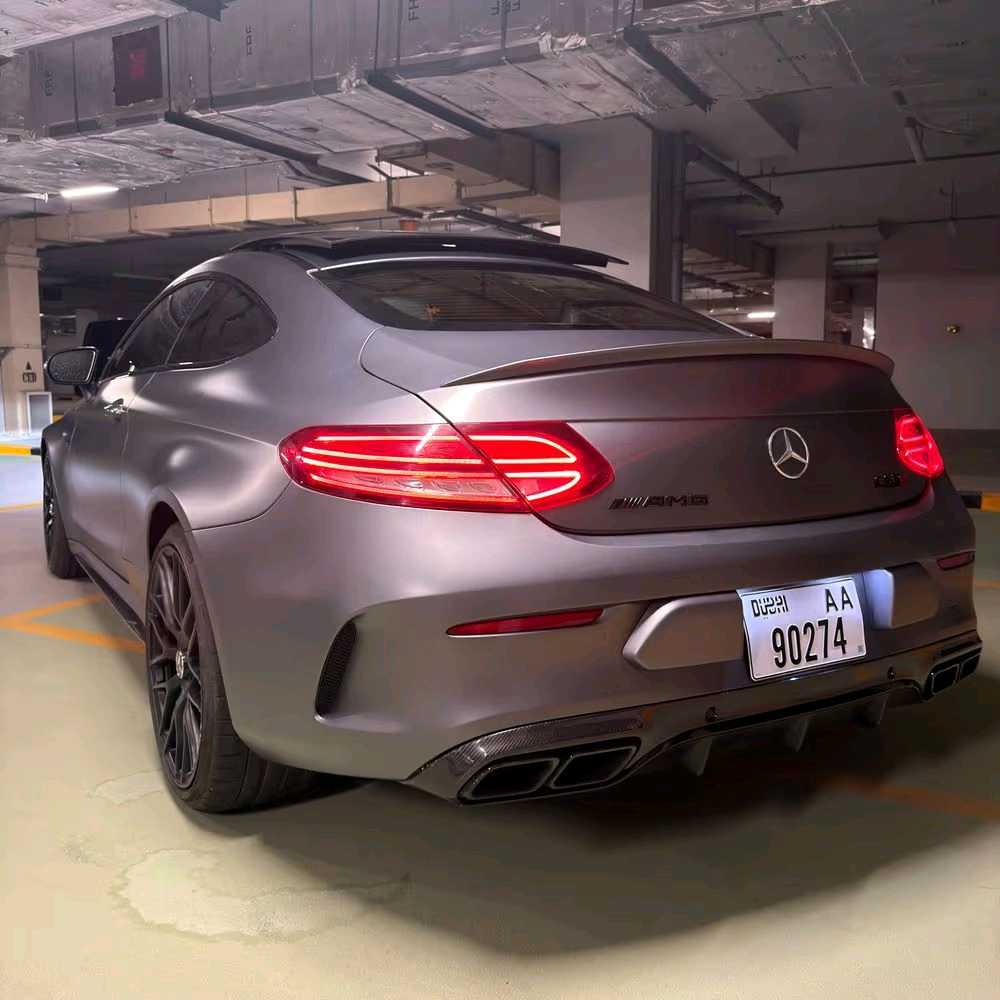 Car Image 2018 MERCEDES C Class 63