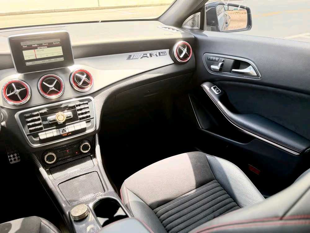 Car Image 2014 MERCEDES CLA CLASS 