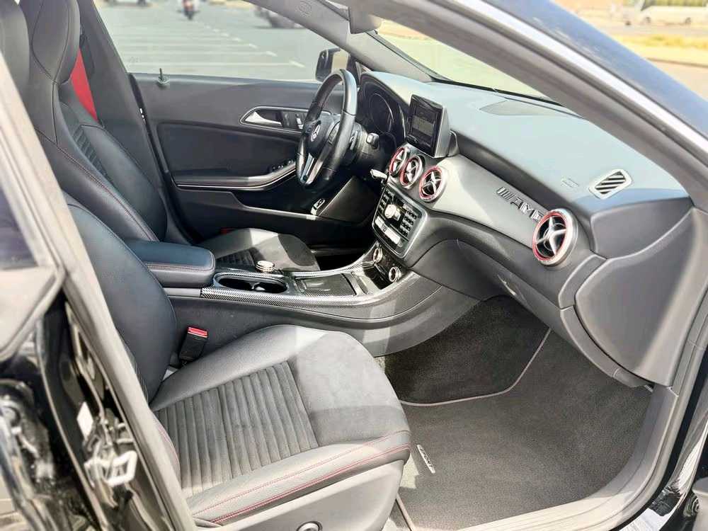 Car Image 2014 MERCEDES CLA CLASS 
