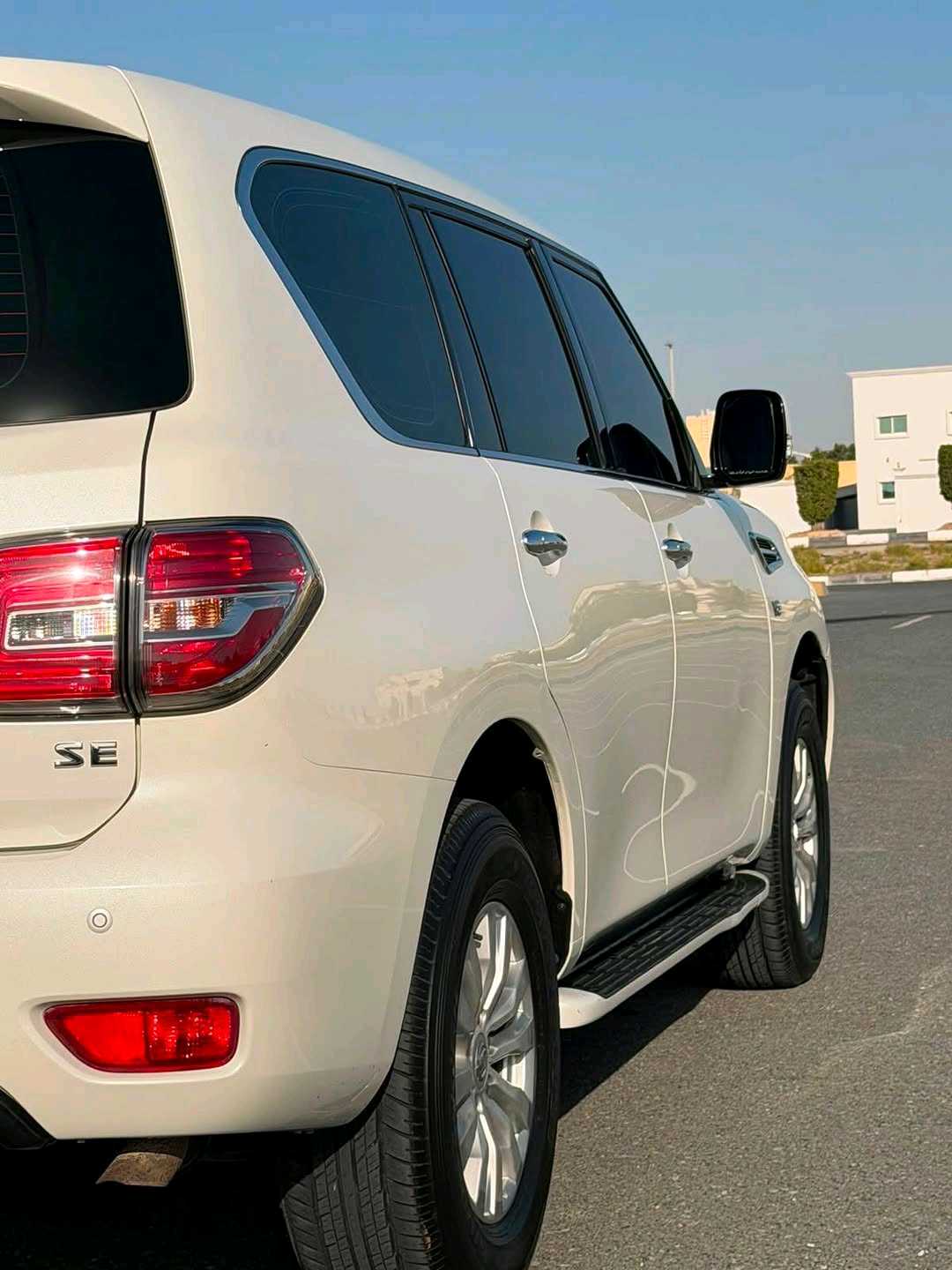 Car Image 2016 NISSAN PATROL XE