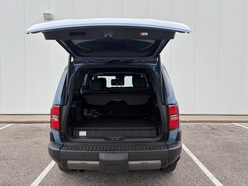 Car Image 2026 TOYOTA LAND CRUISER 
