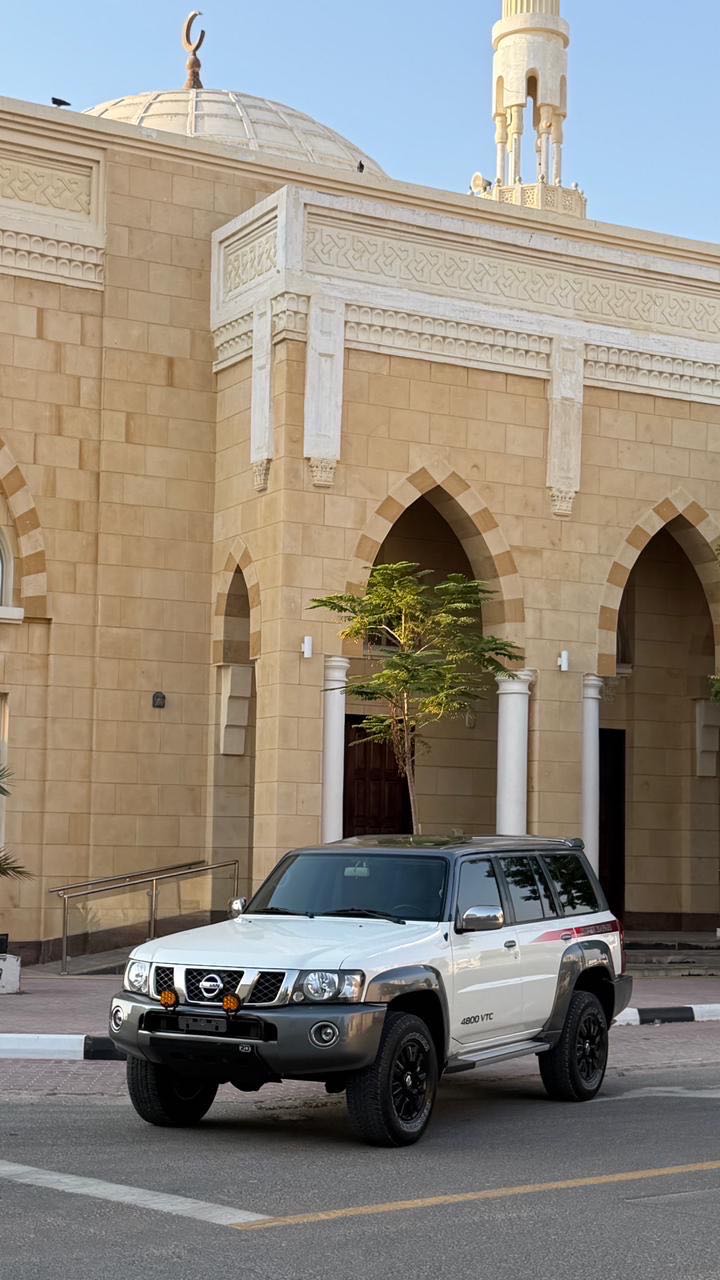 Car Image 2019 NISSAN SAFARI 