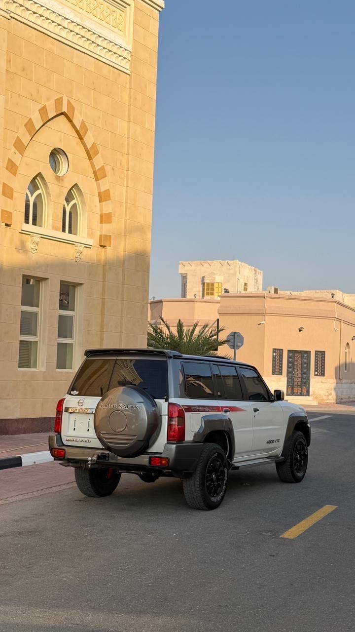 Car Image 2019 NISSAN SAFARI 