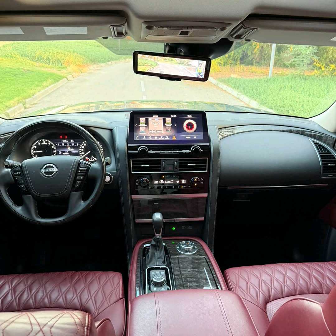 Car Image 2024 NISSAN PATROL Platinum