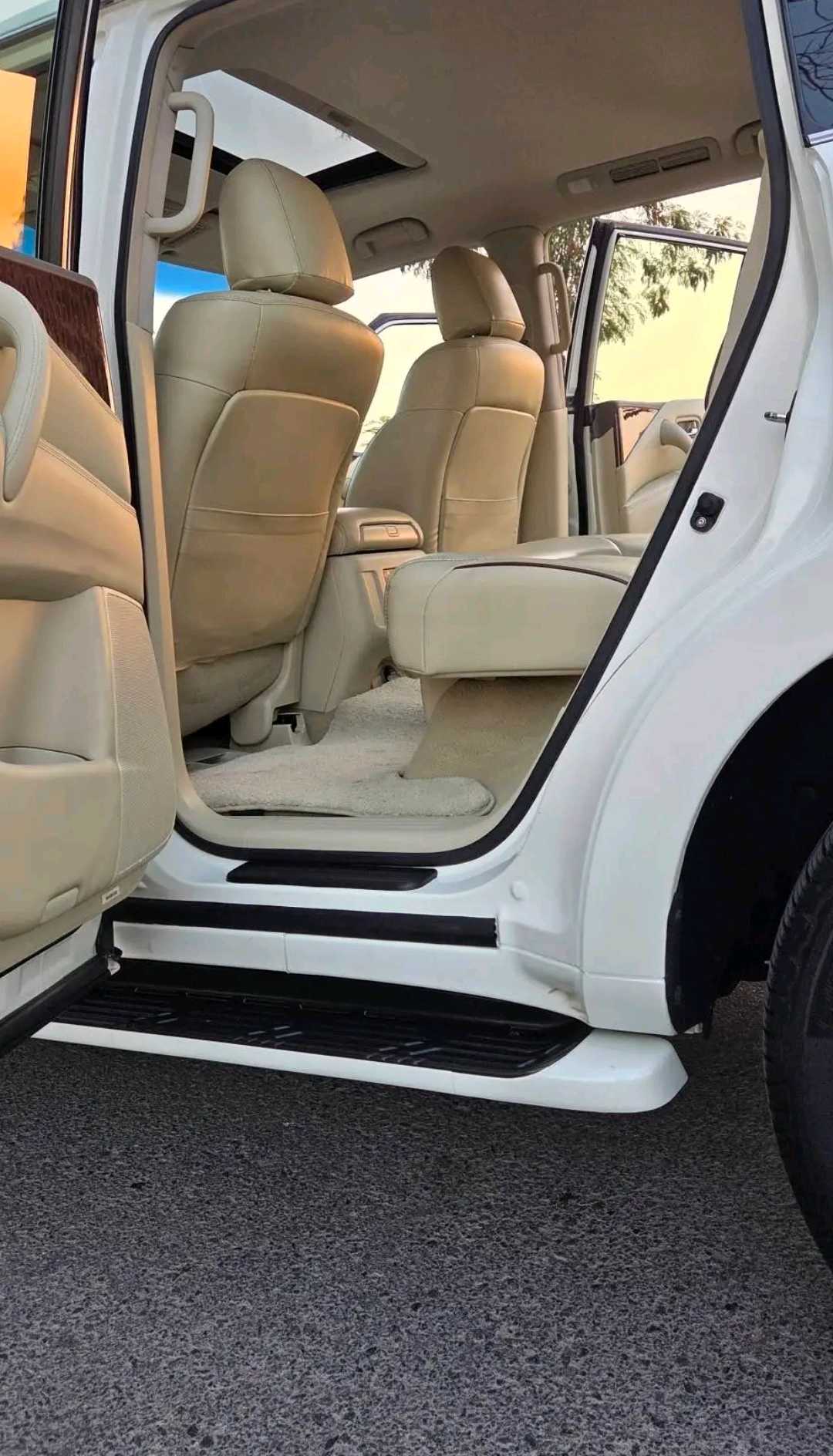 Car Image 2014 NISSAN PATROL LE