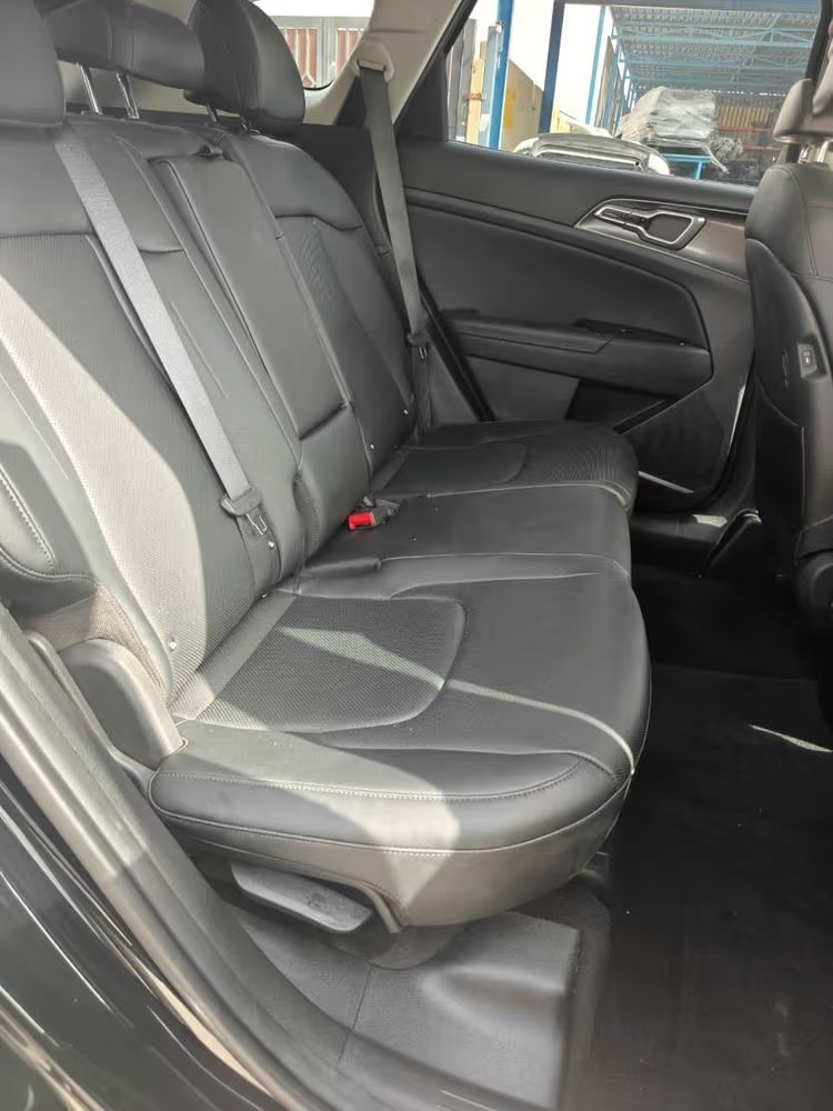 Car Image 2025 KIA SPORTAGE 