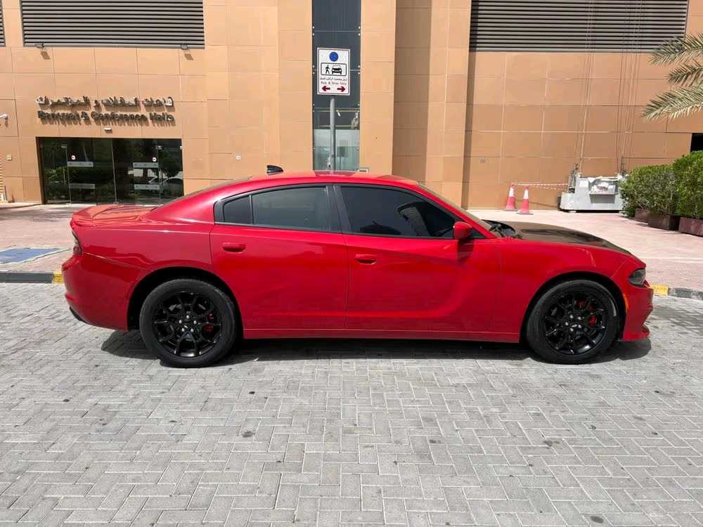 Car Image 2016 DODGE CHARGER SXT