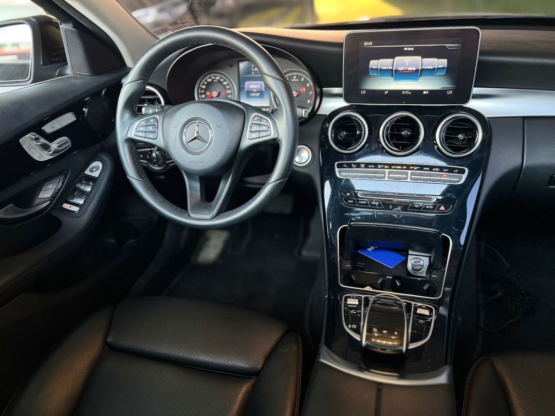 Car Image 2017 MERCEDES C Class 200