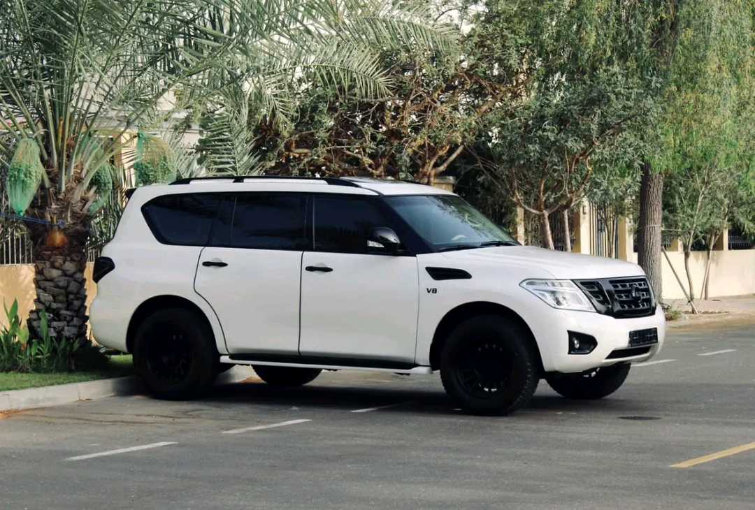 Car Image 2016 NISSAN PATROL SE