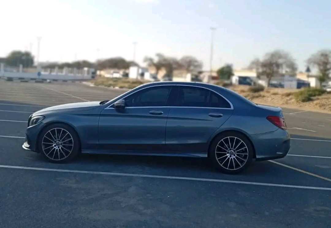 Car Image 2018 MERCEDES C Class 200