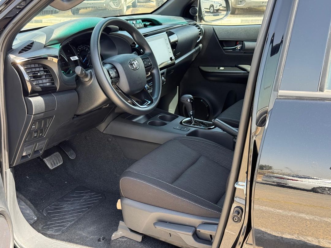 Car Image 2026 TOYOTA HILUX 4.0