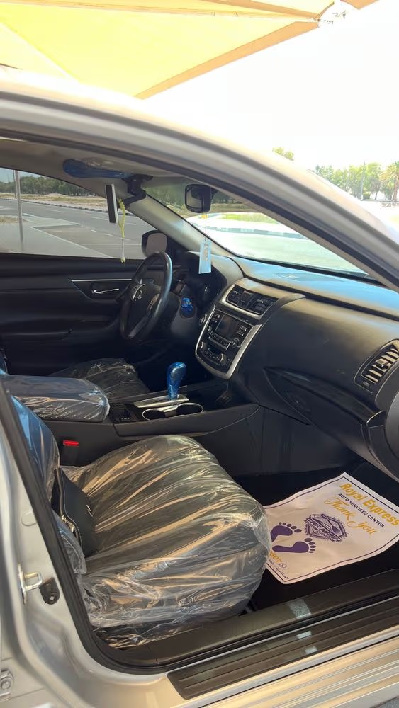 Car Image 2017 NISSAN ALTIMA SL