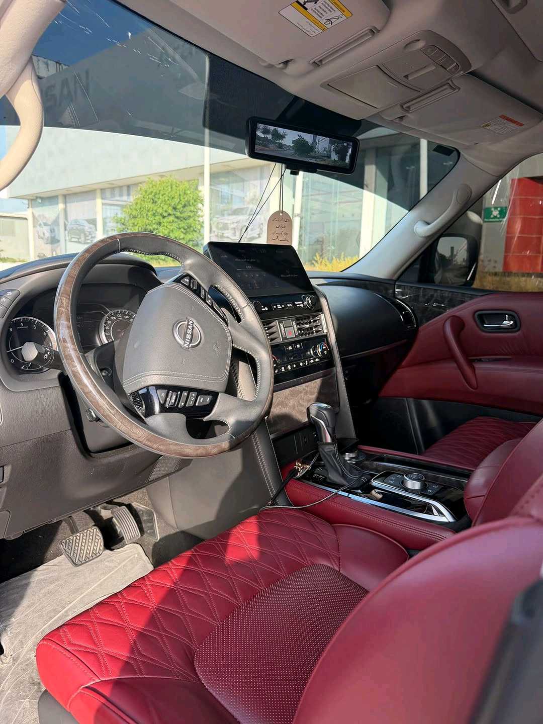 Car Image 2023 NISSAN PATROL Platinum