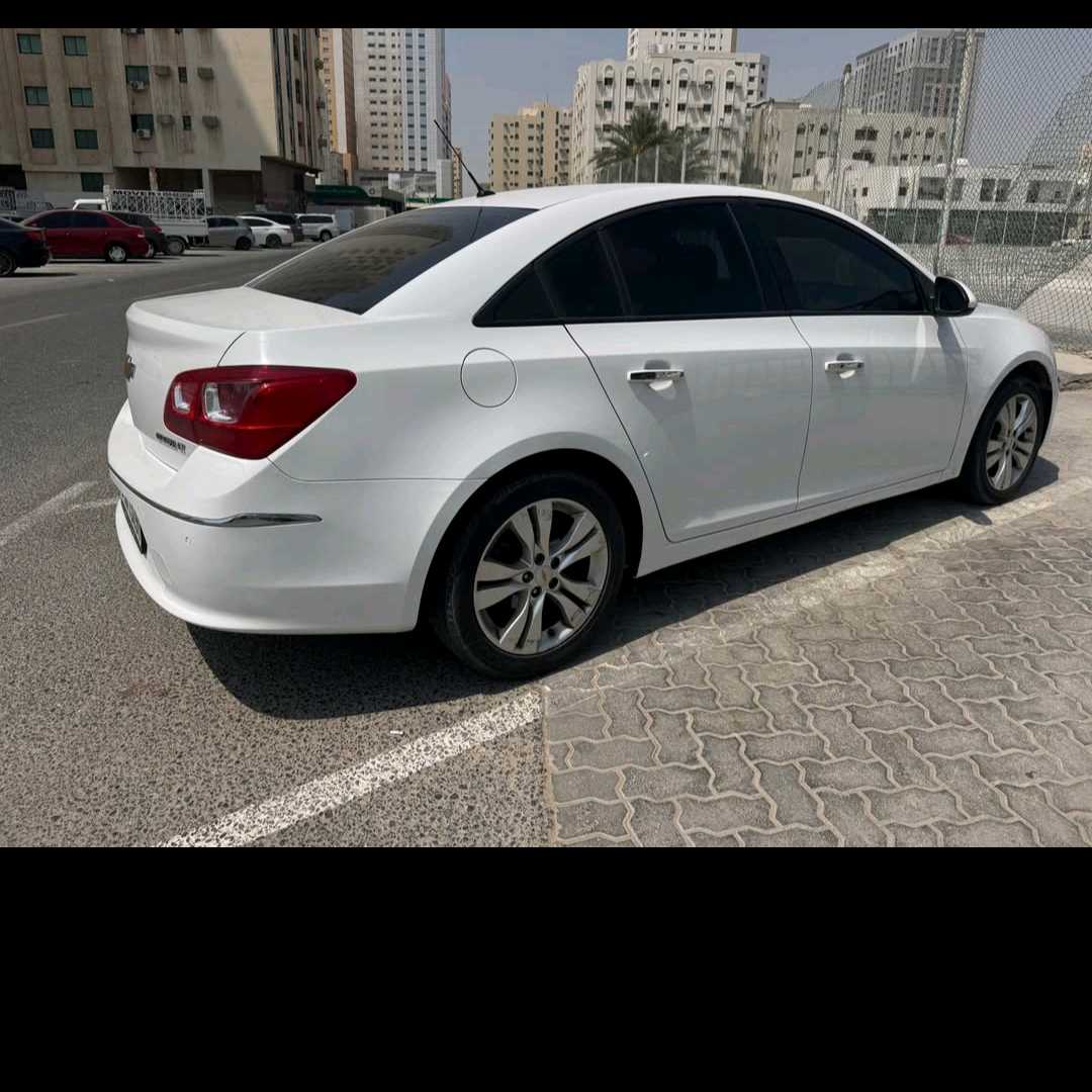 Car Image 2017 CHEVROLET CRUZE 