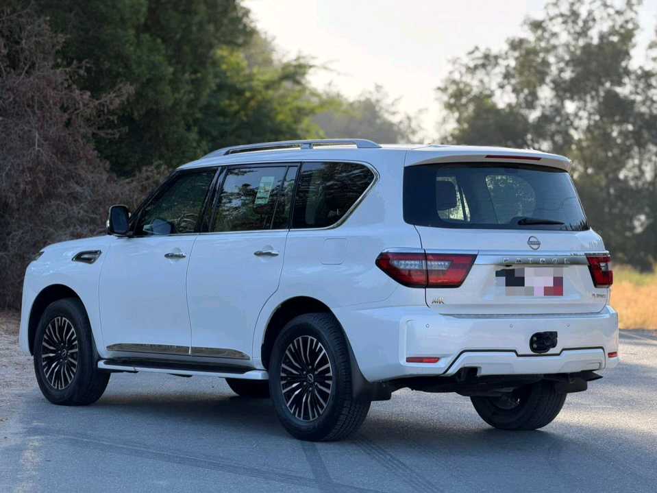 Car Image 2022 NISSAN PATROL Platinum