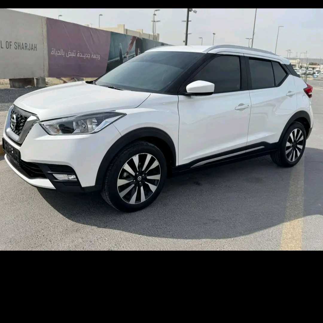 Car Image 2019 NISSAN KICKS 