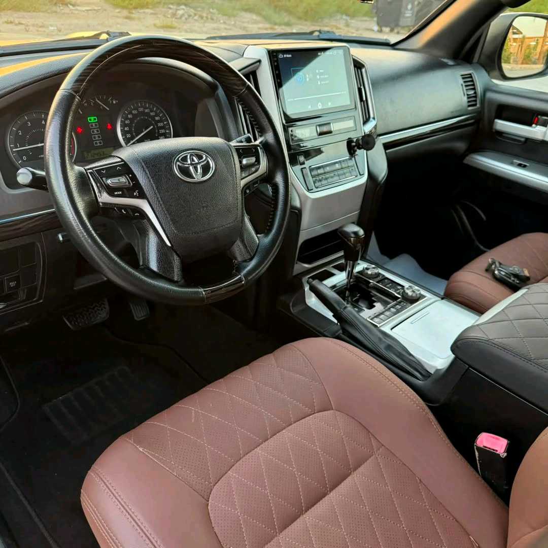 Car Image 2008 TOYOTA LAND CRUISER GX.R
