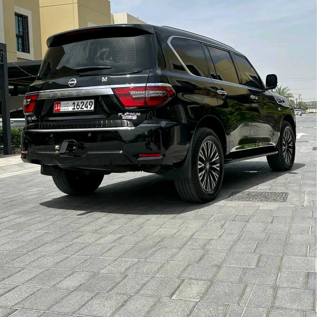 Car Image 2015 NISSAN PATROL 