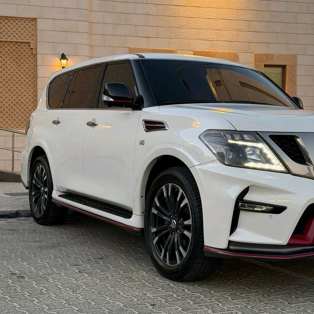 Car Image 2017 NISSAN PATROL Nismo