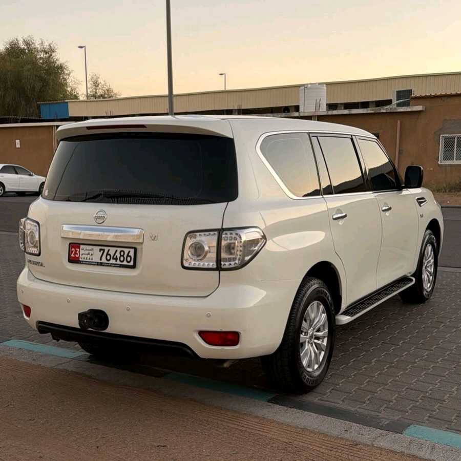 Car Image 2019 NISSAN PATROL XE
