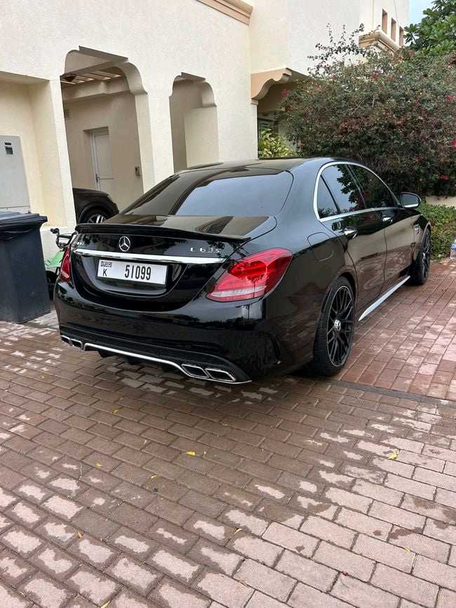 Car Image 2016 MERCEDES C Class 63