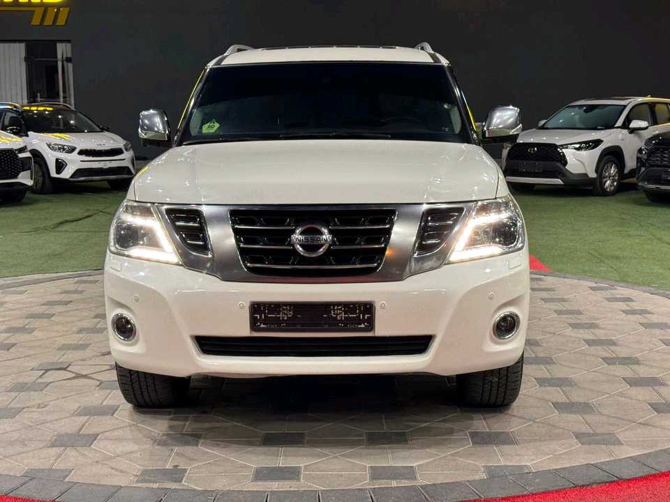 Car Image 2017 NISSAN PATROL Platinum
