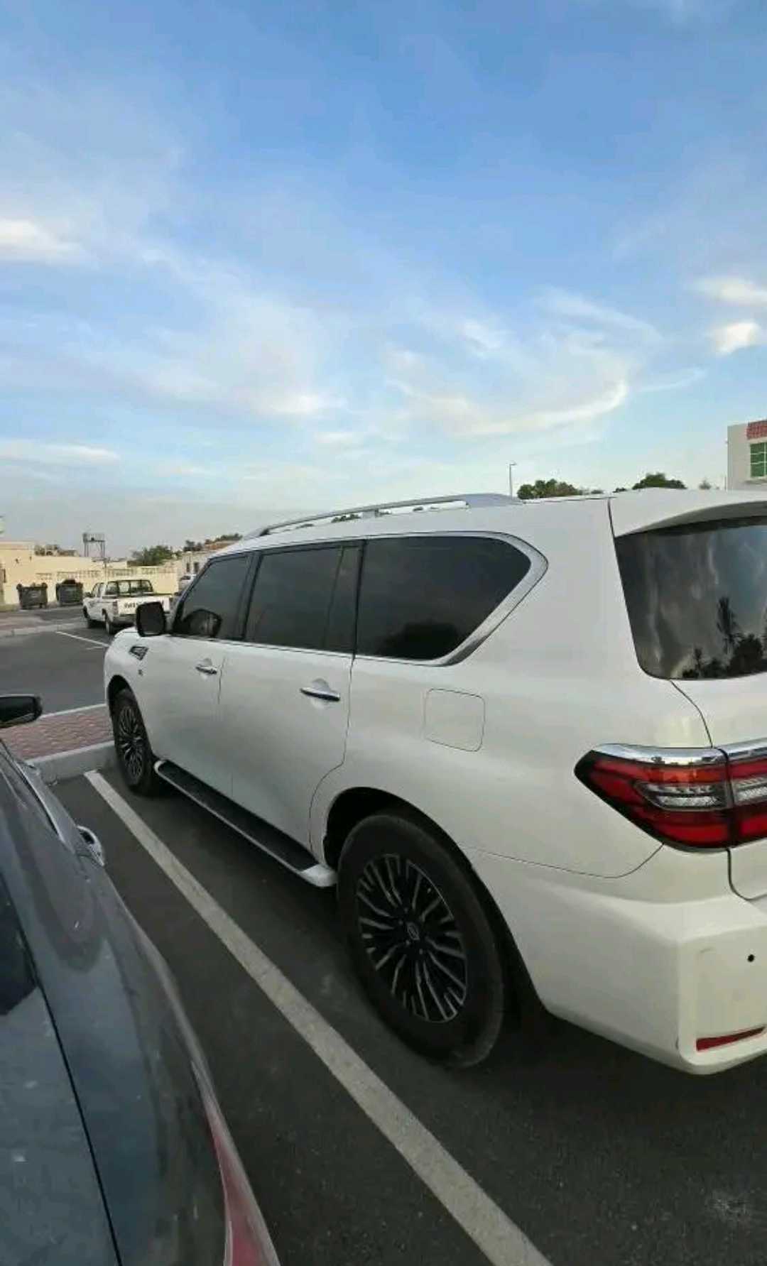 Car Image 2016 NISSAN PATROL LE