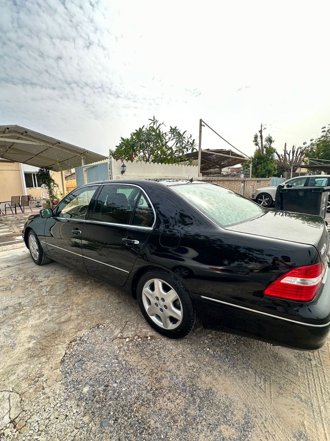 Car Image 2005 LEXUS LS 430