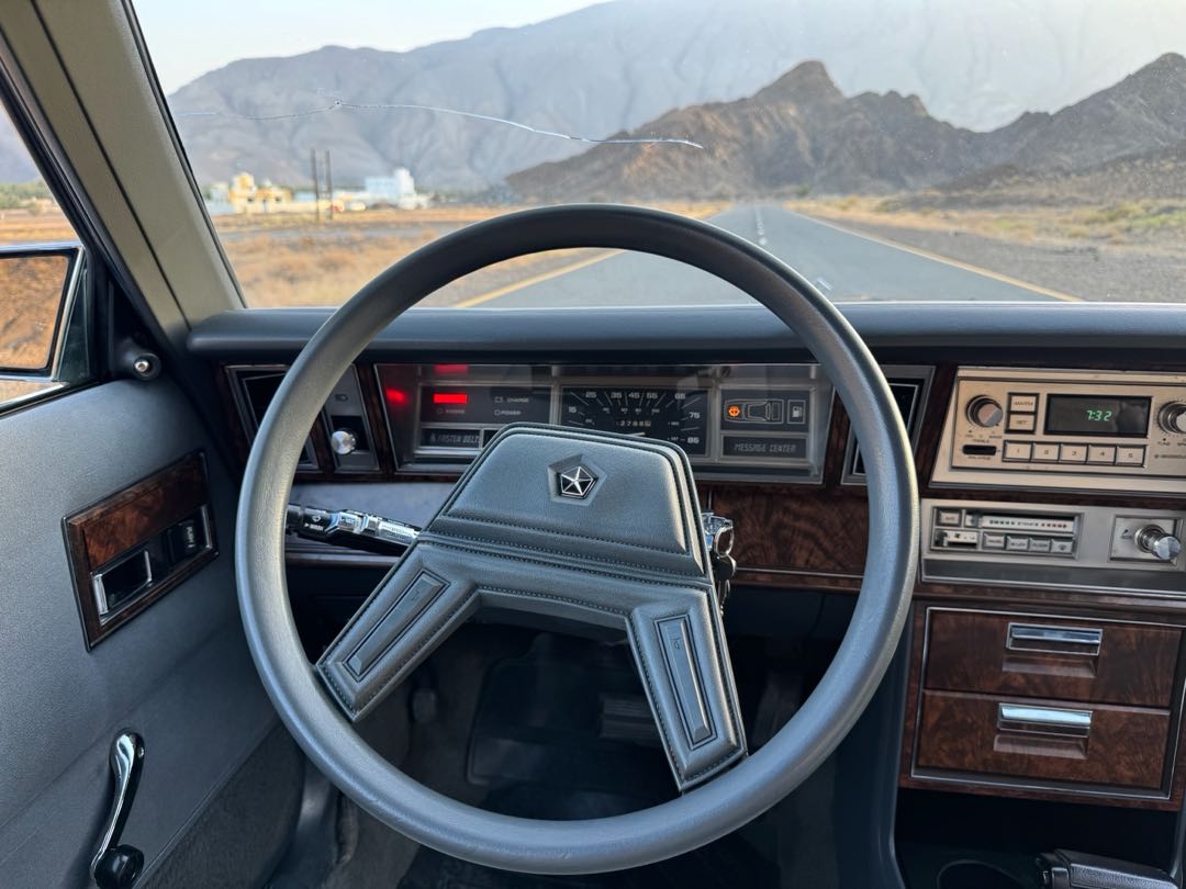 Car Image 1985 DODGE 600 