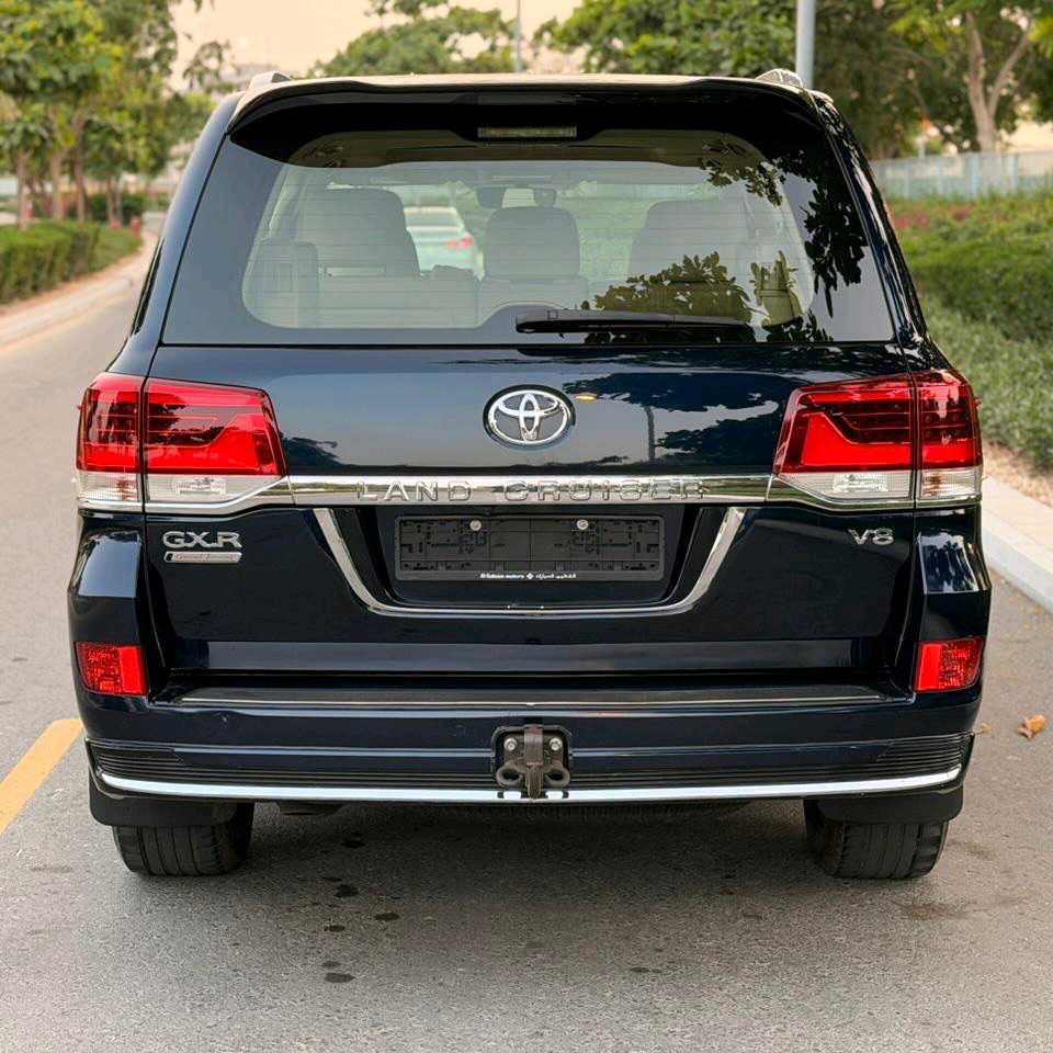 Car Image 2019 TOYOTA LAND CRUISER GX.R