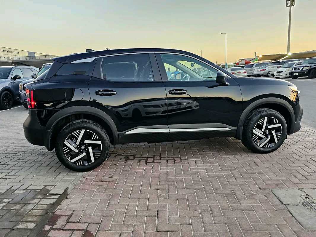 Car Image 2025 NISSAN KICKS 