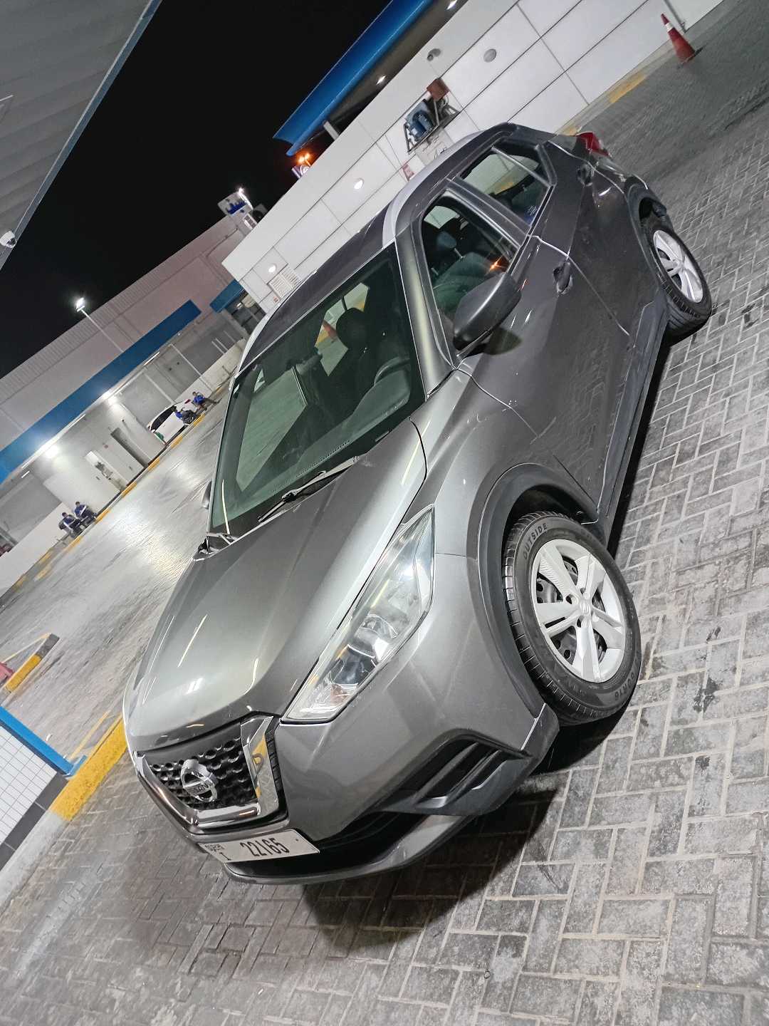 Car Image 2018 NISSAN KICKS 