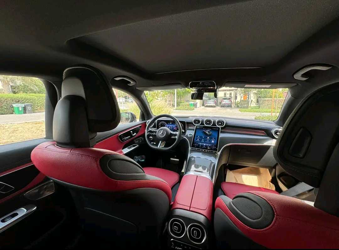 Car Image 2024 MERCEDES GLC CLASS 