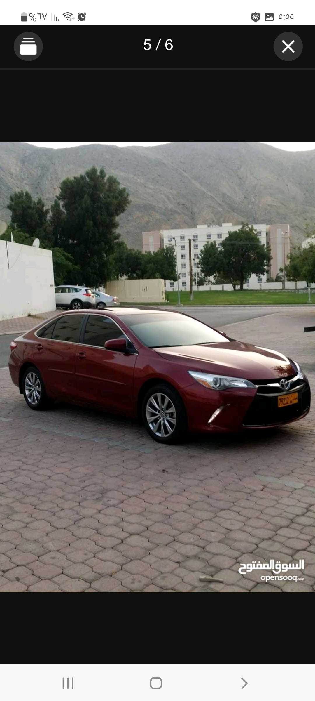 Car Image 2015 TOYOTA CAMRY XLE