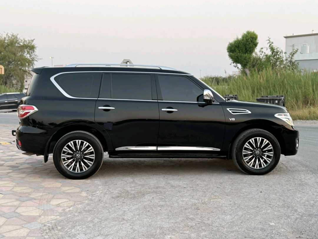 Car Image 2016 NISSAN PATROL Platinum