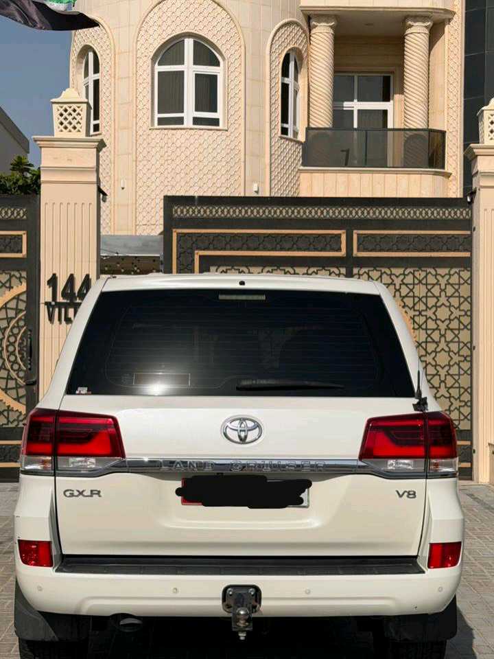 Car Image 2018 TOYOTA LAND CRUISER GX.R